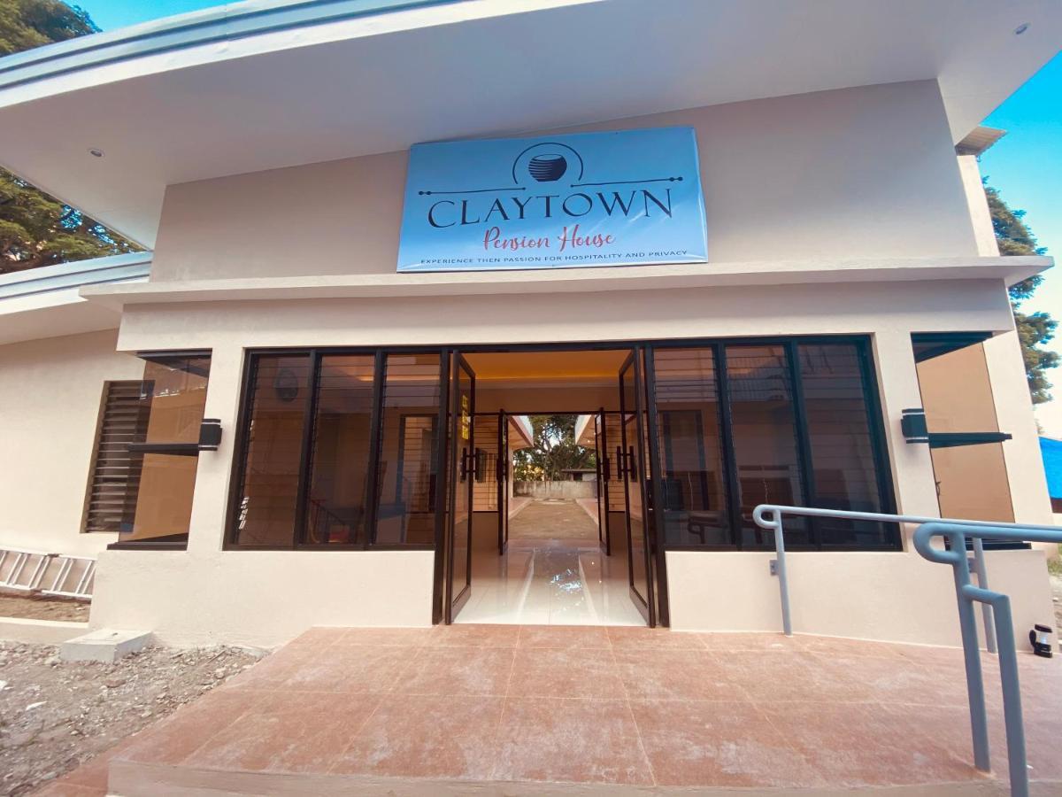 Claytown Pension House Dumaguete City Buitenkant foto