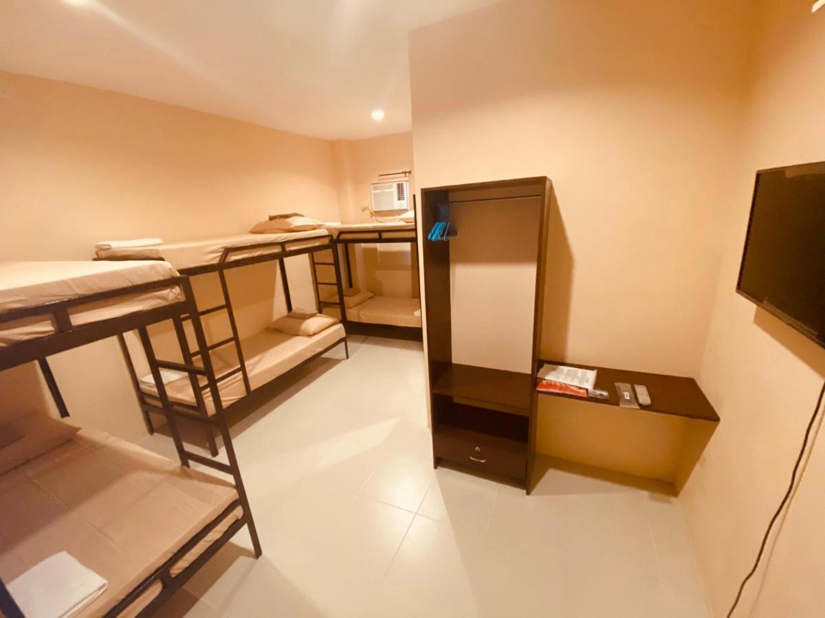 Claytown Pension House Dumaguete City Buitenkant foto