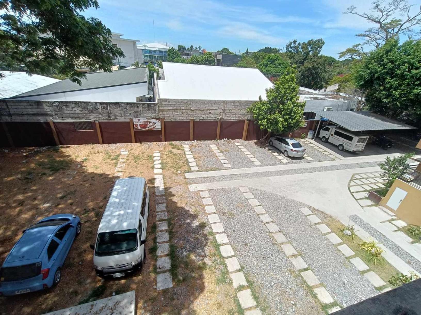 Claytown Pension House Dumaguete City Buitenkant foto