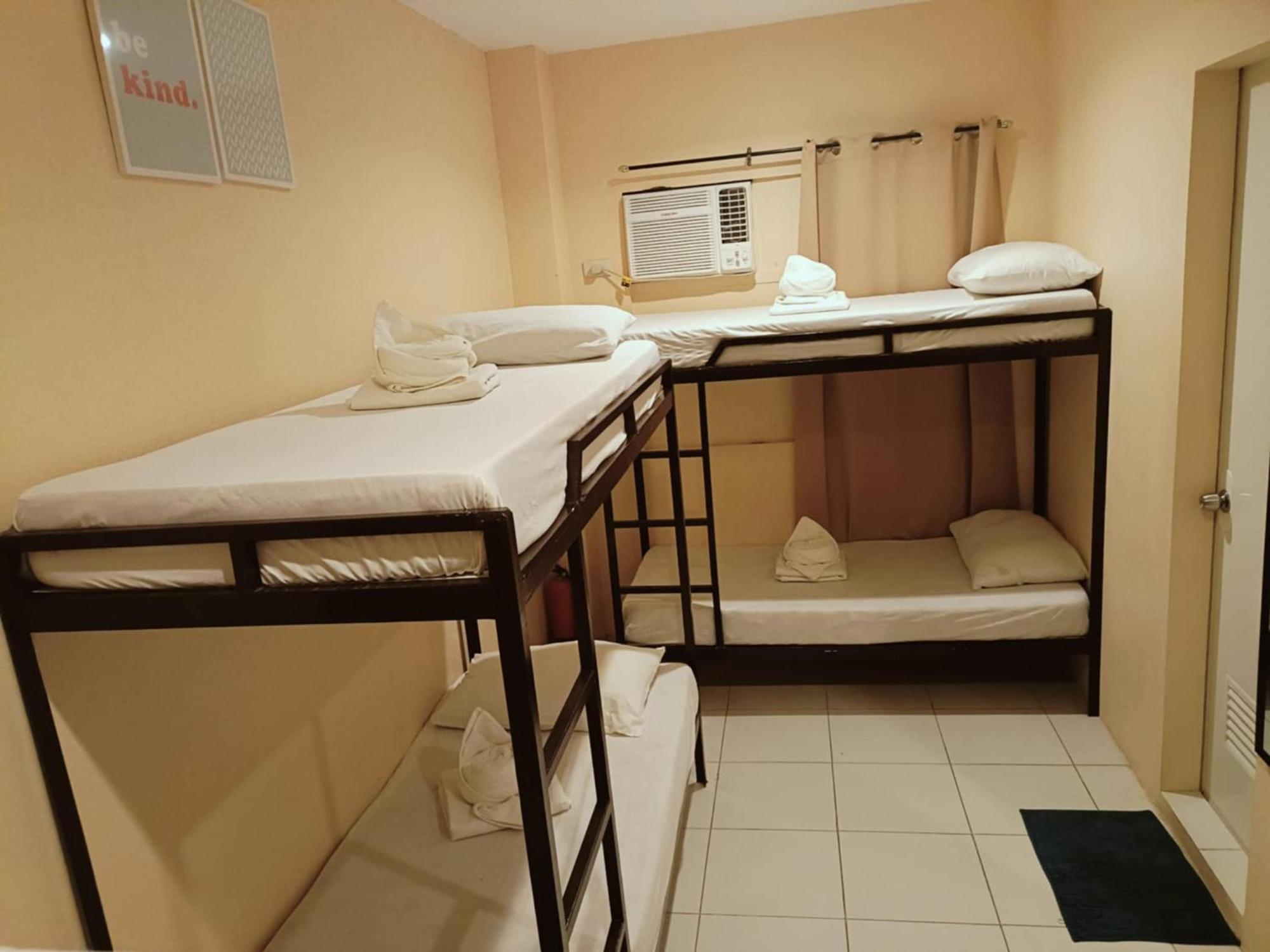 Claytown Pension House Dumaguete City Buitenkant foto